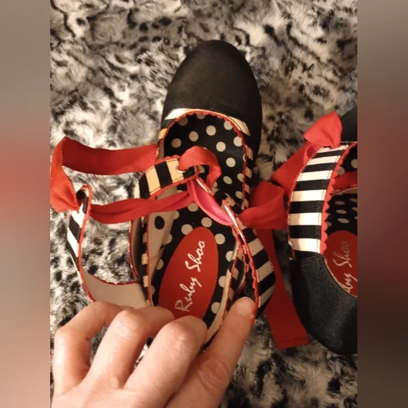 Retro Vegan Stripe Mary Jane Heels Women's - Picture 14 of 16